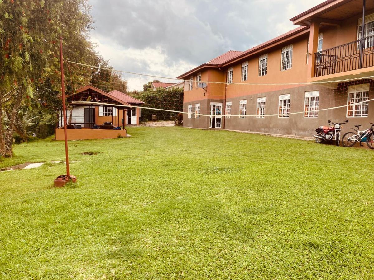 Yes Hostel Fort Portal Экстерьер фото